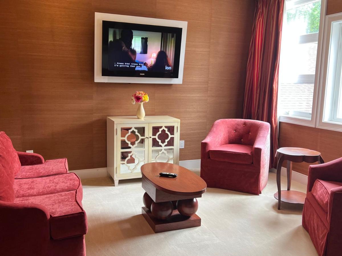 Rocky River Inn New Milford Экстерьер фото