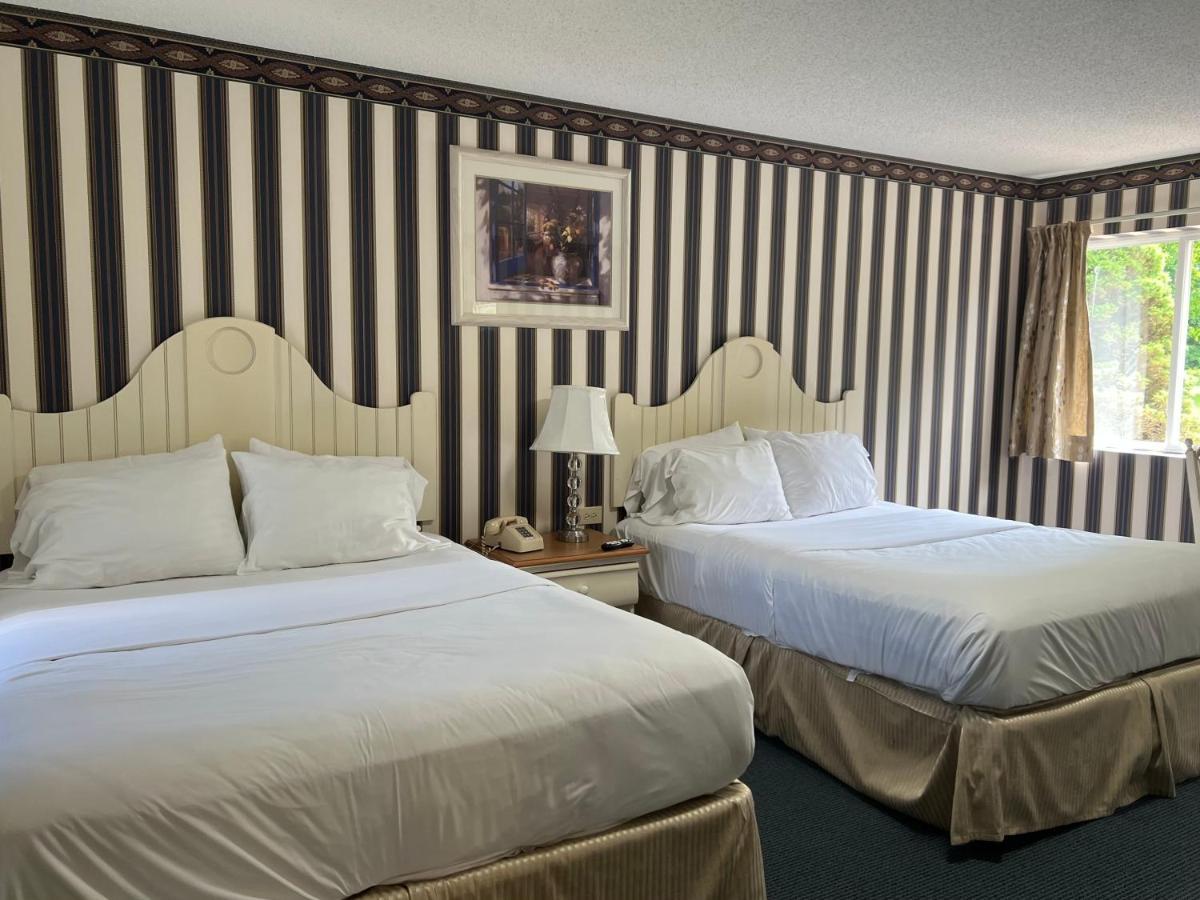 Rocky River Inn New Milford Экстерьер фото