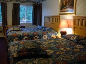 Rocky River Inn New Milford Экстерьер фото